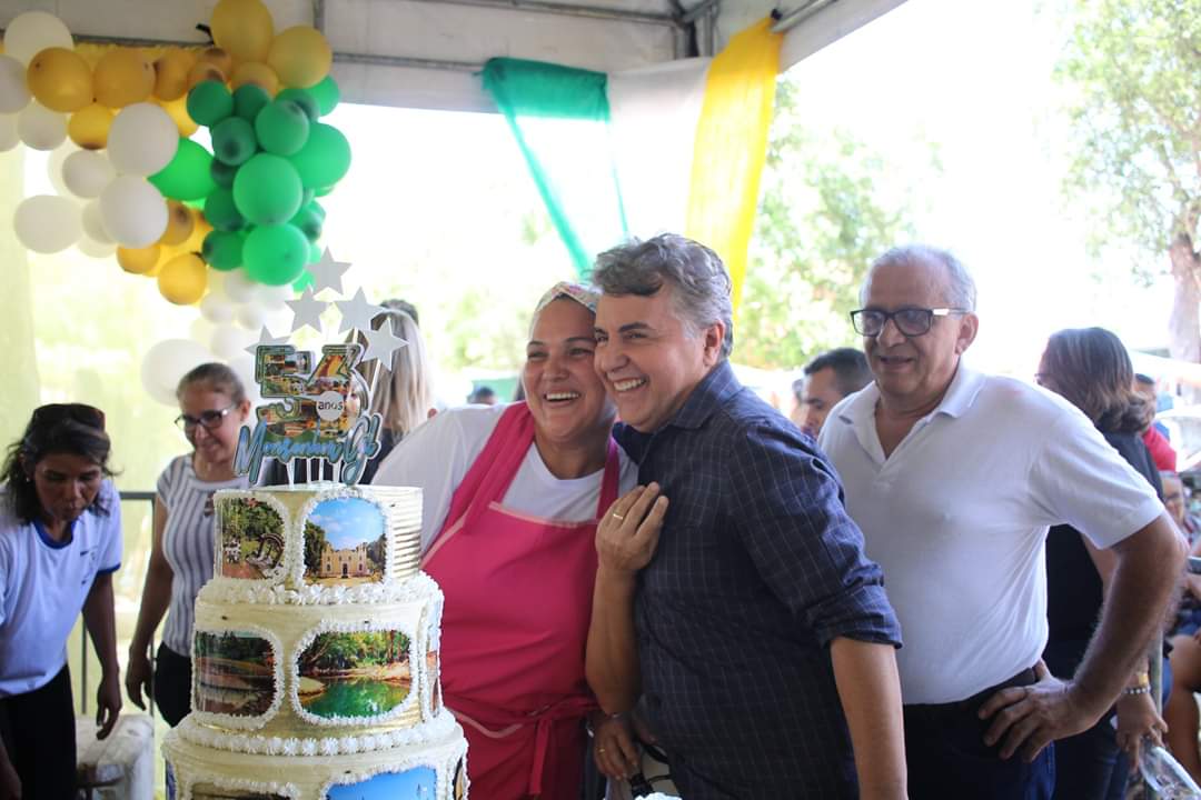 Um festival de criatividade e gostosuras no corte e distribuição dos bolos de aniversário de Monsenhor Gil  - Imagem 30