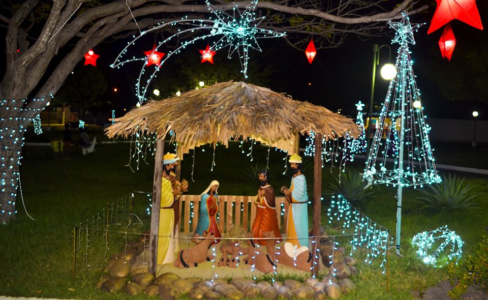 Decoração Natalina da Praça 28 de Dezembro de Joaquim Pires - Imagem 4