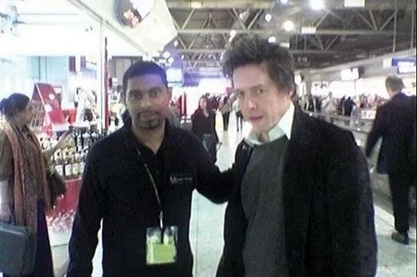 Confira as fotos mais constrangedoras de famosos com seus fãs  - imagem 12499