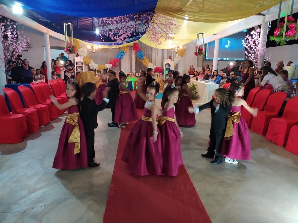 Creche Tia Loura promove formatura de Doutores do ABC em Santo Inácio - Imagem 12