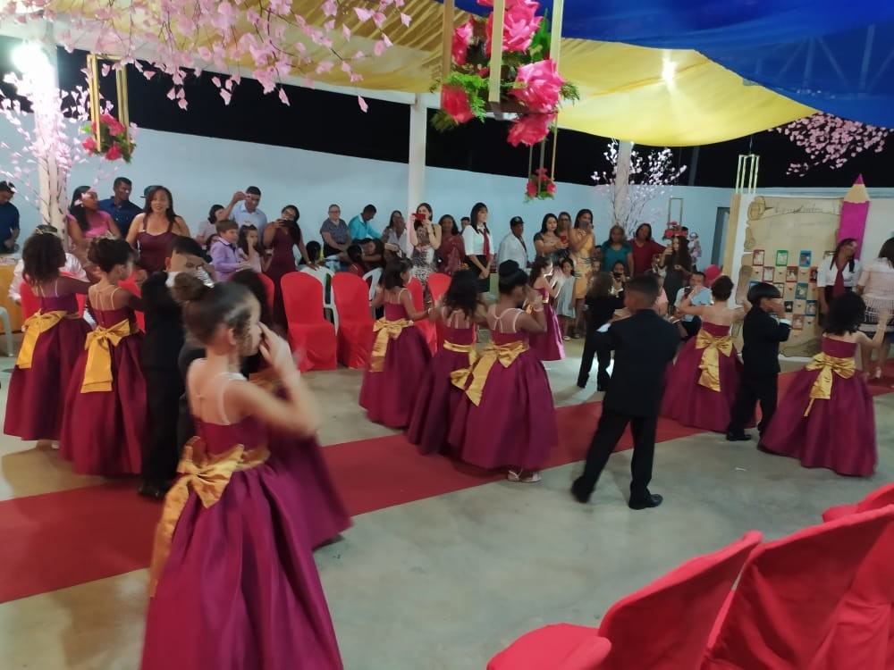 Creche Tia Loura promove formatura de Doutores do ABC em Santo Inácio