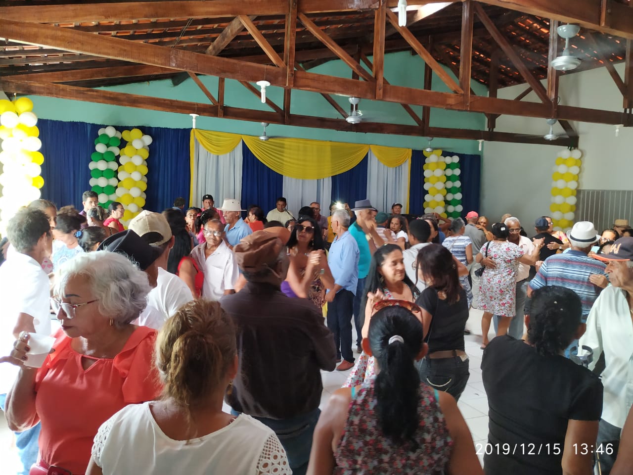 Com um grande baile prefeitura faz encerramento do tradicional Forró dos idosos em Monsenhor Gil - Imagem 12