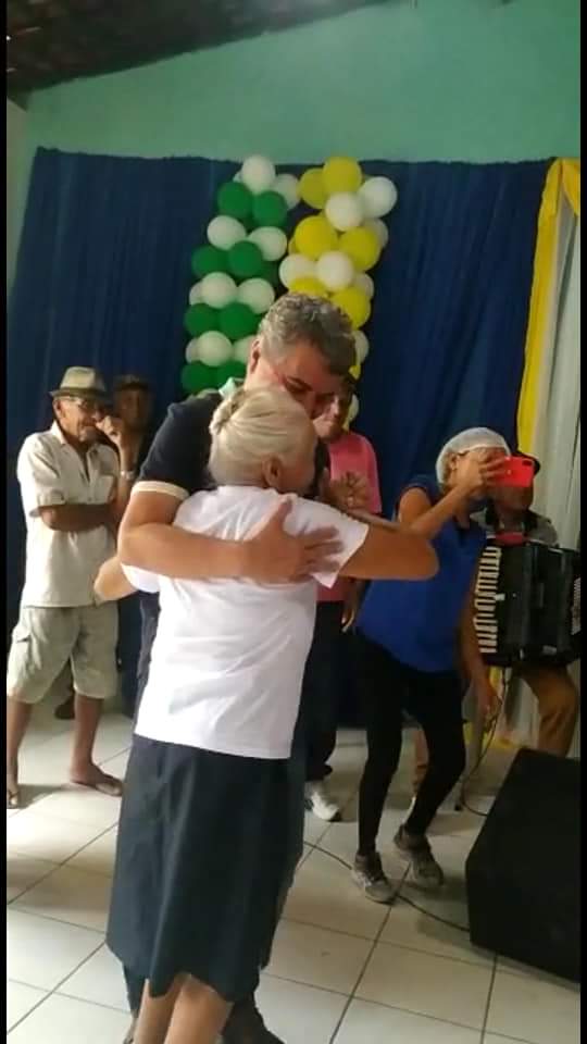 Com um grande baile prefeitura faz encerramento do tradicional Forró dos idosos em Monsenhor Gil - Imagem 3