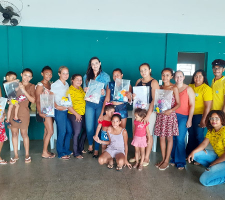 Mães de Água Branca participam de curso de artesanato