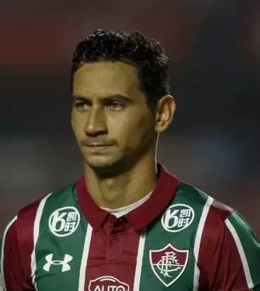 Conheça lista de famosos que foram adotados e você não sabia - imagem 12638