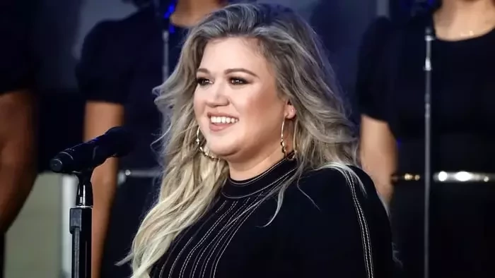 Confira 10 celebridades que já moraram na rua antes do estrelato  - imagem 11680