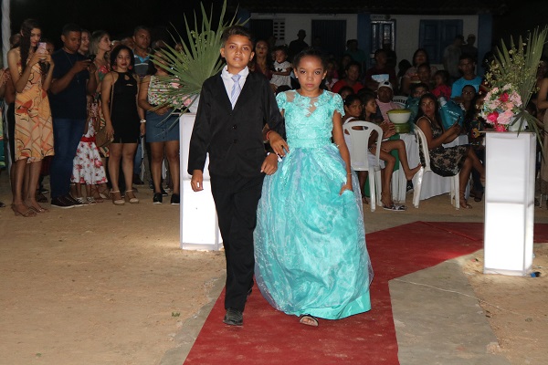 Realizada feste de formatura da Escola José Fernando Rodrigues Torres - Imagem 2