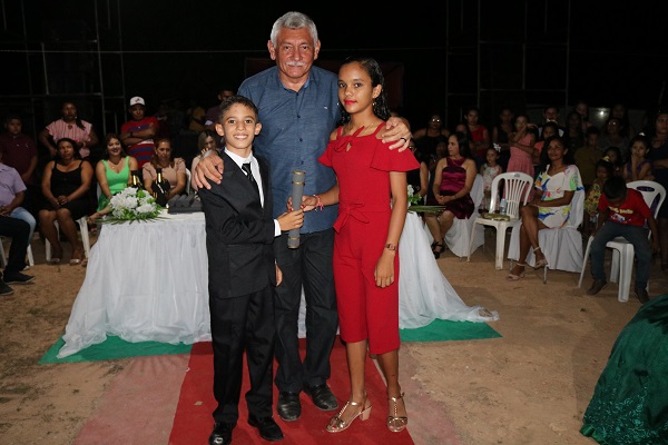 Realizada feste de formatura da Escola José Fernando Rodrigues Torres - Imagem 15
