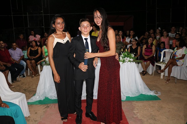 Realizada feste de formatura da Escola José Fernando Rodrigues Torres - Imagem 33