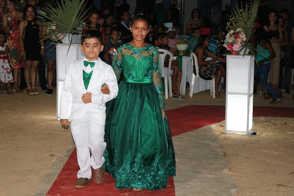 Realizada feste de formatura da Escola José Fernando Rodrigues Torres - Imagem 1
