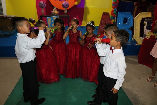 Creche Maria Imeldes promoveu festa de formatura - Imagem 31