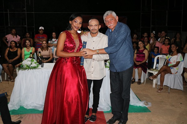 Realizada feste de formatura da Escola José Fernando Rodrigues Torres - Imagem 41