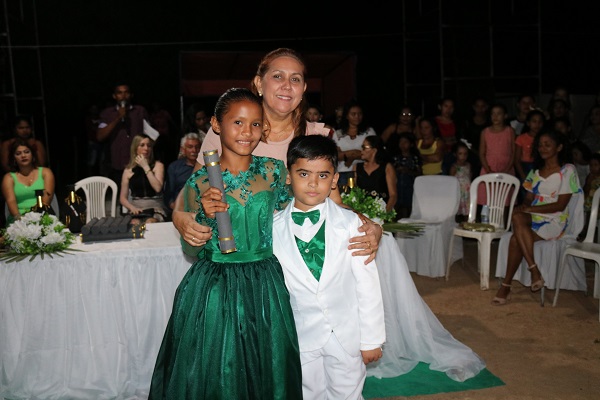 Realizada feste de formatura da Escola José Fernando Rodrigues Torres - Imagem 13