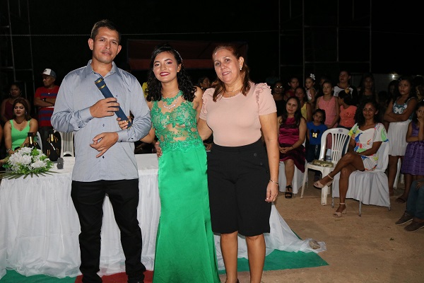 Realizada feste de formatura da Escola José Fernando Rodrigues Torres - Imagem 39