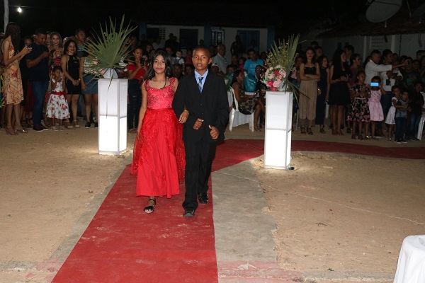 Realizada feste de formatura da Escola José Fernando Rodrigues Torres - Imagem 5