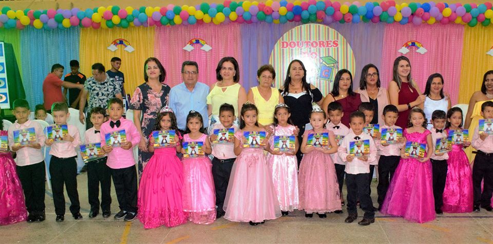 Doutores do ABC: U.E Vó Binoca realiza solenidade de formatura - Imagem 37