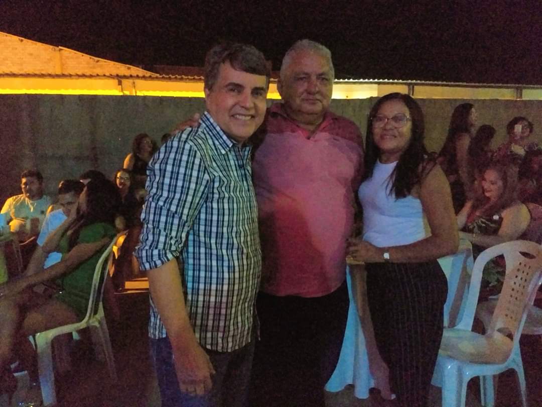 Prefeito João Luiz promove a maior festa de Confraternização de Monsenhor Gil e sorteia valiosos brindes  - Imagem 23