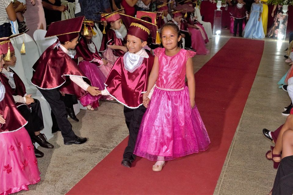 Doutores do ABC: U.E Vó Binoca realiza solenidade de formatura - Imagem 31