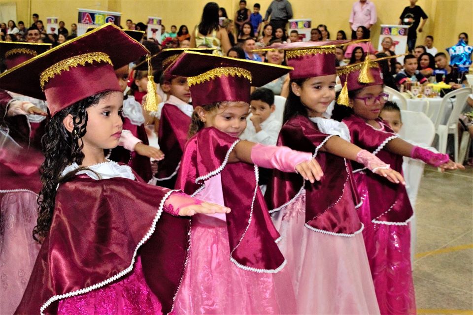 Doutores do ABC: U.E Vó Binoca realiza solenidade de formatura - Imagem 29