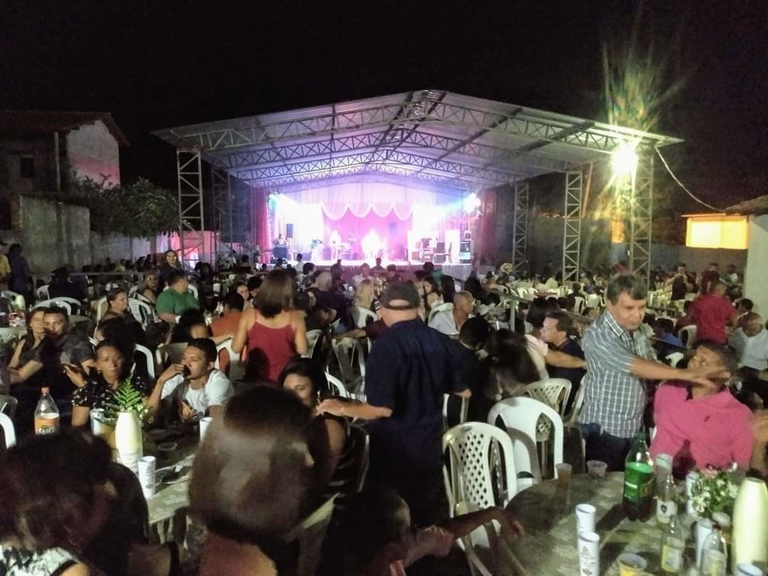Prefeito João Luiz promove a maior festa de Confraternização de Monsenhor Gil e sorteia valiosos brindes 