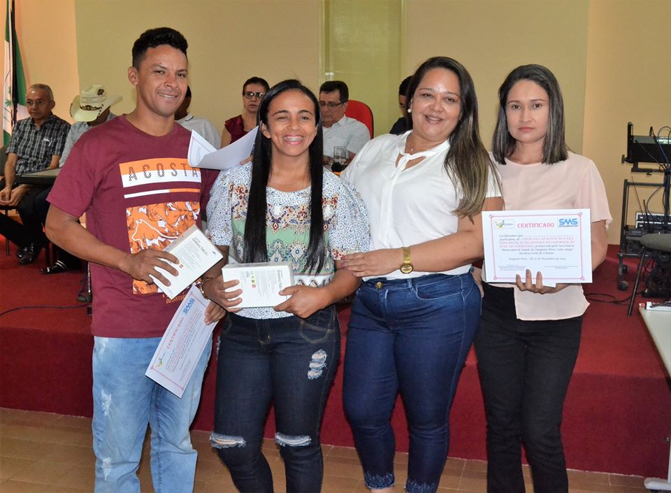 Prefeito Genival Bezerra faz entrega de fardamentos e tablets aos ACS - Imagem 11