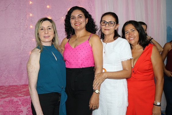 Secretaria de Educação realizou momento de confraternização - Imagem 29