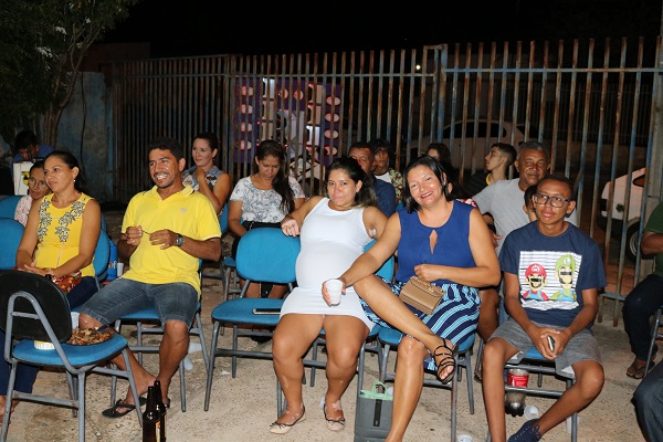 Secretaria de Educação realizou momento de confraternização - Imagem 41