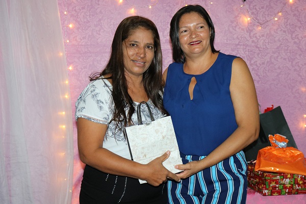 Secretaria de Educação realizou momento de confraternização - Imagem 11