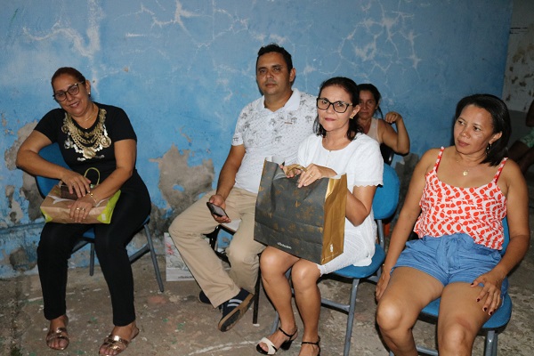 Secretaria de Educação realizou momento de confraternização - Imagem 44