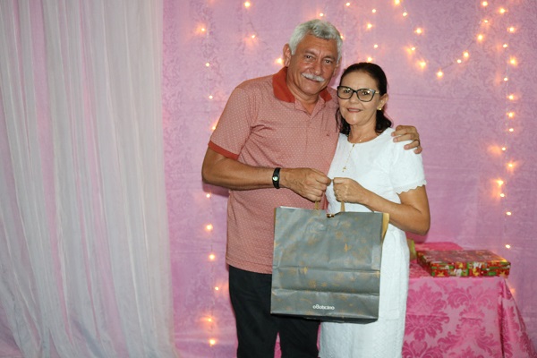 Secretaria de Educação realizou momento de confraternização - Imagem 25