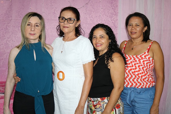 Secretaria de Educação realizou momento de confraternização - Imagem 34