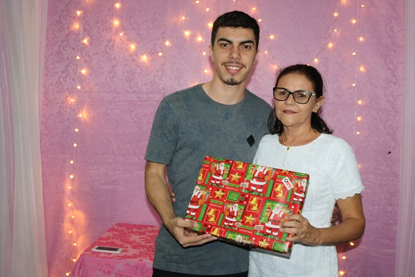 Secretaria de Educação realizou momento de confraternização - Imagem 26