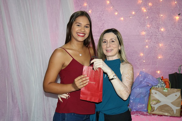 Secretaria de Educação realizou momento de confraternização - Imagem 9