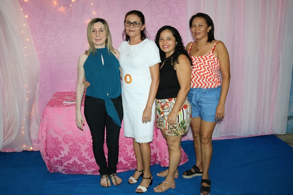 Secretaria de Educação realizou momento de confraternização - Imagem 33