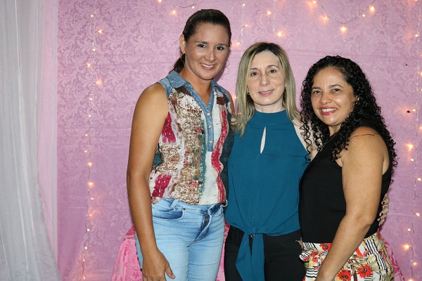 Secretaria de Educação realizou momento de confraternização - Imagem 35