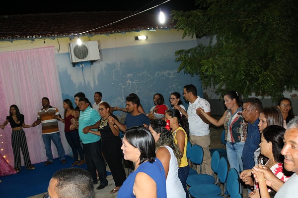 Secretaria de Educação realizou momento de confraternização - Imagem 3