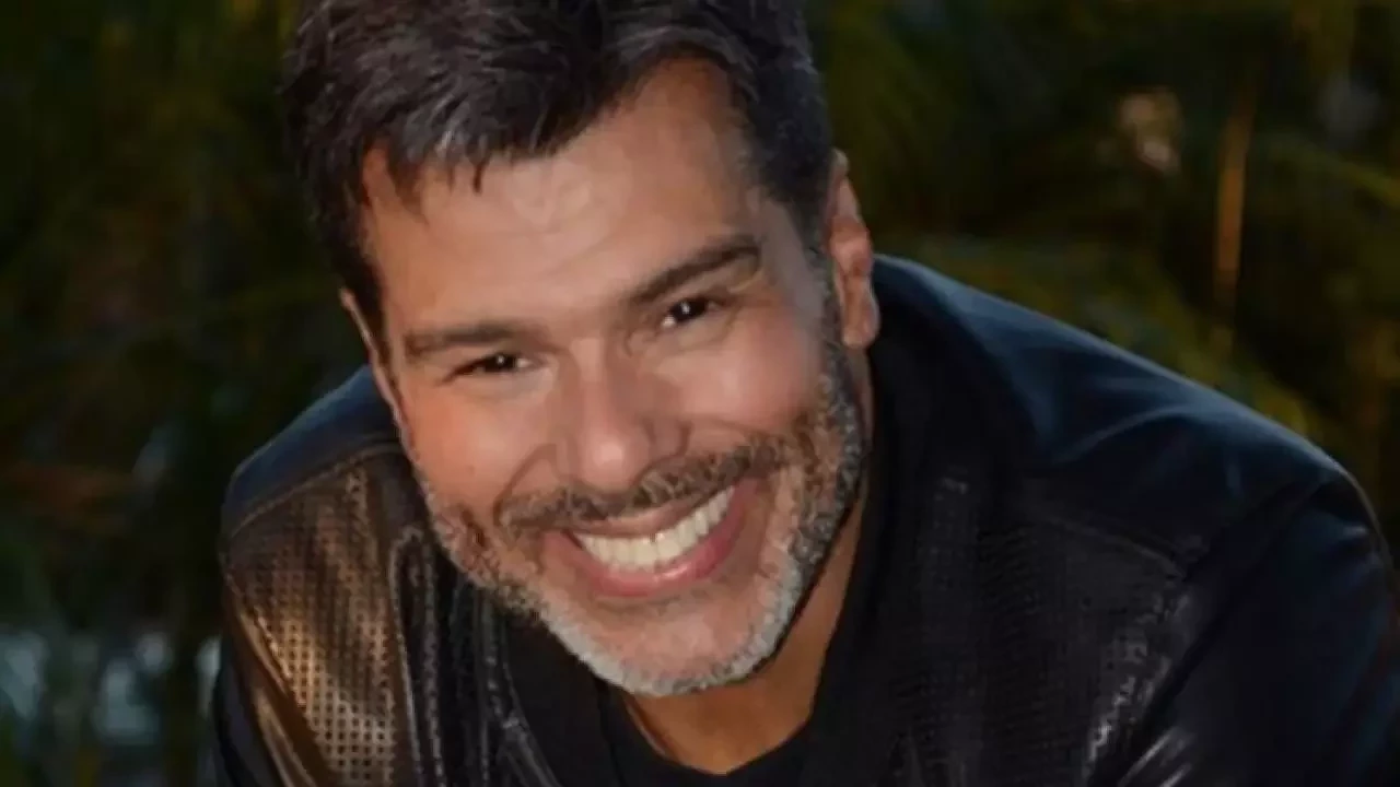 O que você acha? Veja 10 cachorros que se parecem com famosos - imagem 11823