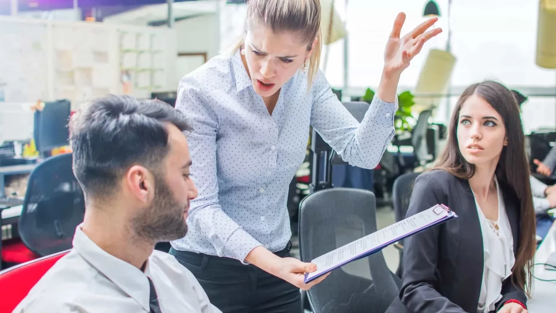 Muito cuidado! Saiba como lidar com os chefes de acordo com o signo  - imagem 11824