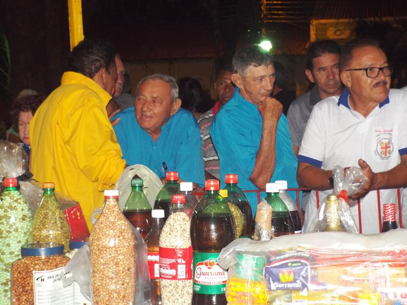 Raimundo Diana, uma história de superação diante das dificuldades que passou na sua infância com sua mãe e irmãos   - Imagem 10