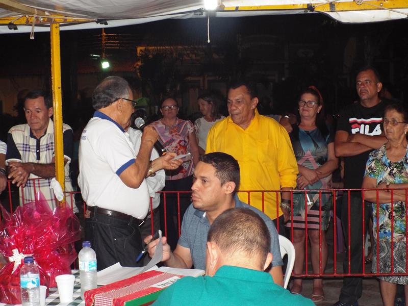 Raimundo Diana, uma história de superação diante das dificuldades que passou na sua infância com sua mãe e irmãos   - Imagem 7