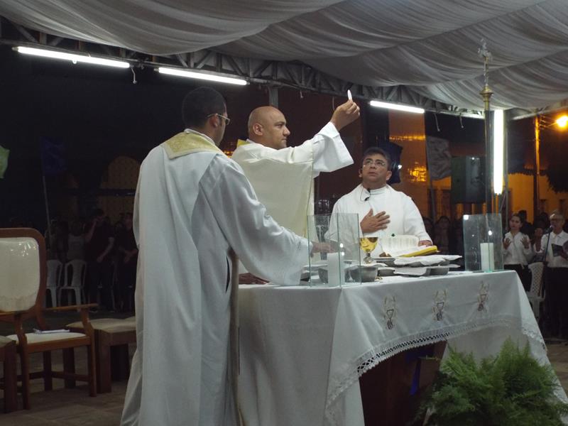 Aumenta o número de fiéis na sexta novena da Imaculada Conceição  - Imagem 39