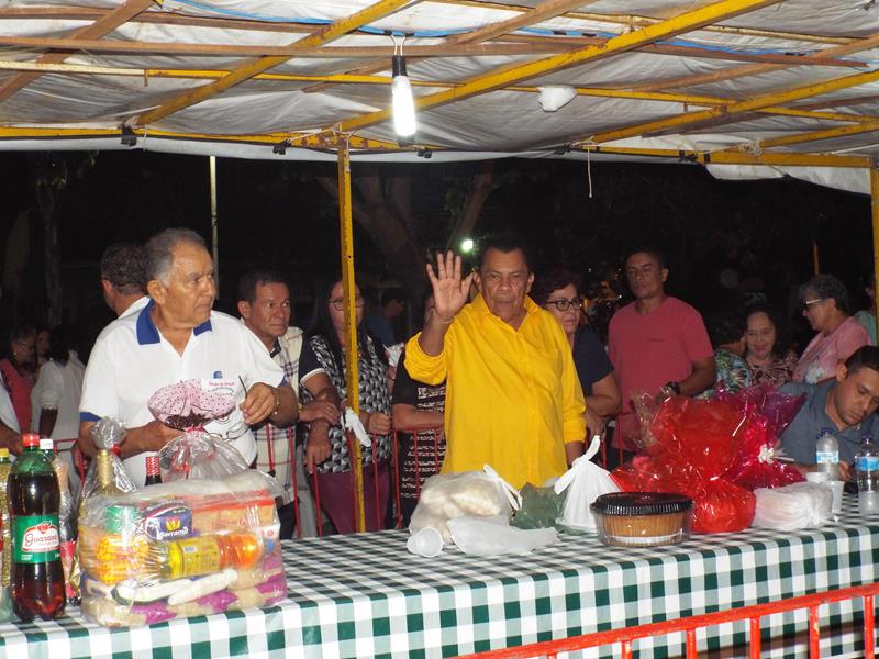 Raimundo Diana, uma história de superação diante das dificuldades que passou na sua infância com sua mãe e irmãos   - Imagem 15