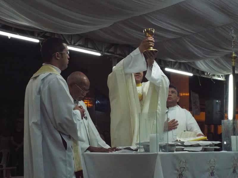 Aumenta o número de fiéis na sexta novena da Imaculada Conceição  - Imagem 41