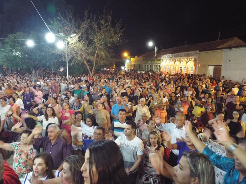 Aumenta o número de fiéis na sexta novena da Imaculada Conceição  - Imagem 4