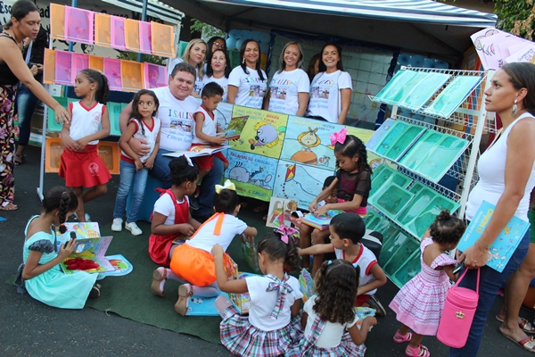 I Salão do Livro é realizado em Santo Inácio do Piauí com homenagem ao escritor Cineas Santos  - Imagem 20