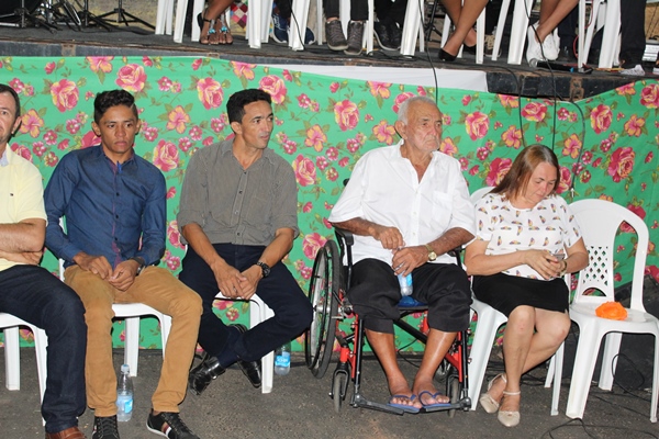 I Salão do Livro é realizado em Santo Inácio do Piauí com homenagem ao escritor Cineas Santos  - Imagem 55