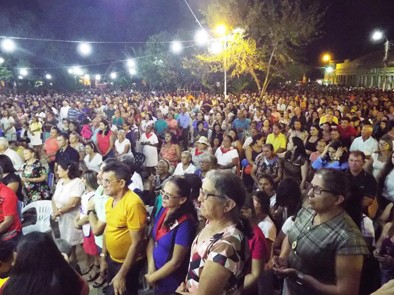 Última novena da Imaculada Conceição é marcada por multidão de fiéis  - Imagem 40