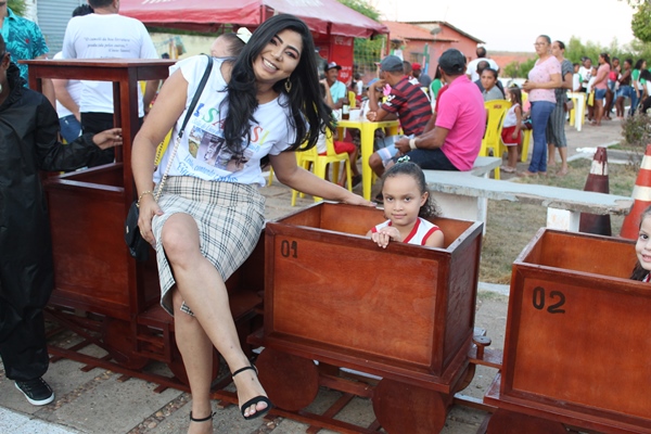 I Salão do Livro é realizado em Santo Inácio do Piauí com homenagem ao escritor Cineas Santos  - Imagem 26