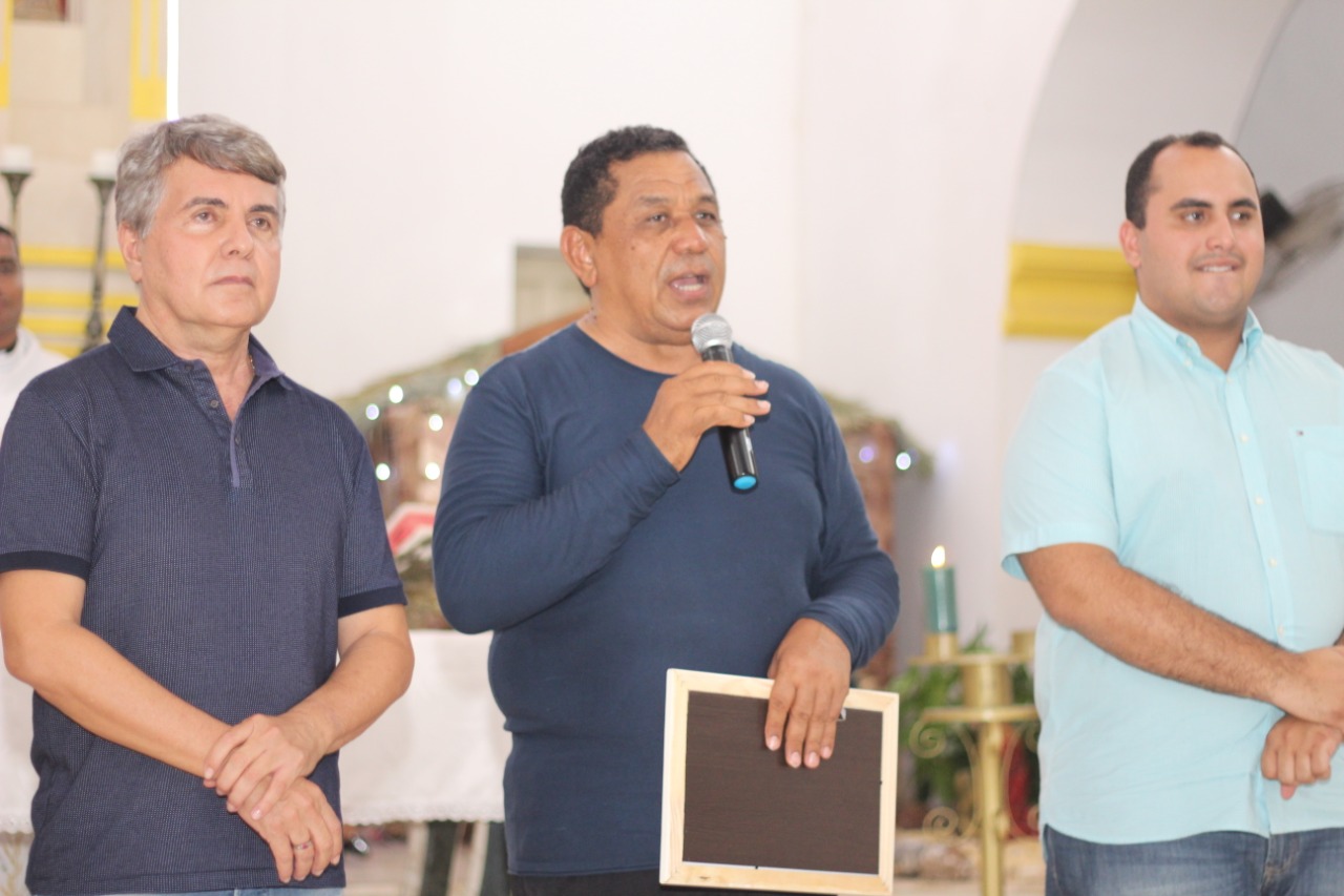 Prefeito João Luiz faz justiça e homenageia várias pessoas durante aniversário de Monsenhor Gil - Imagem 8
