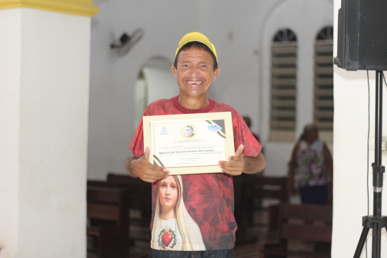 Prefeito João Luiz faz justiça e homenageia várias pessoas durante aniversário de Monsenhor Gil - Imagem 39